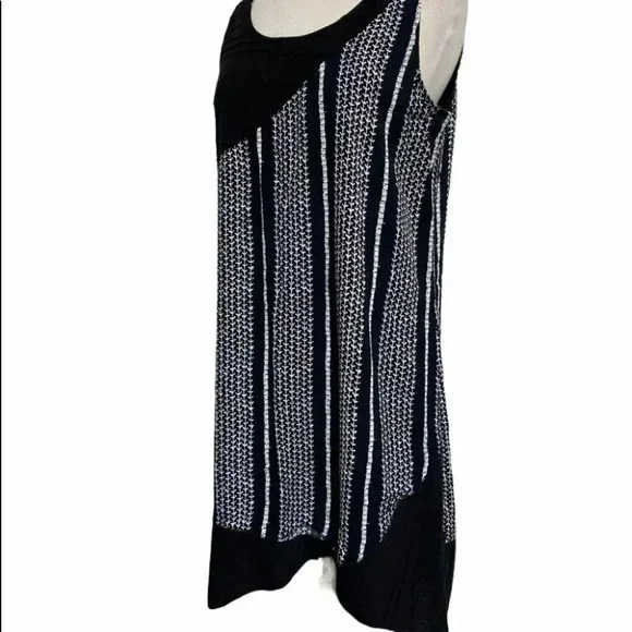 Yak n Yeti Black White Geometric Print Asymmetrical Hem Sleeveless Dress M - Picture 3 of 6